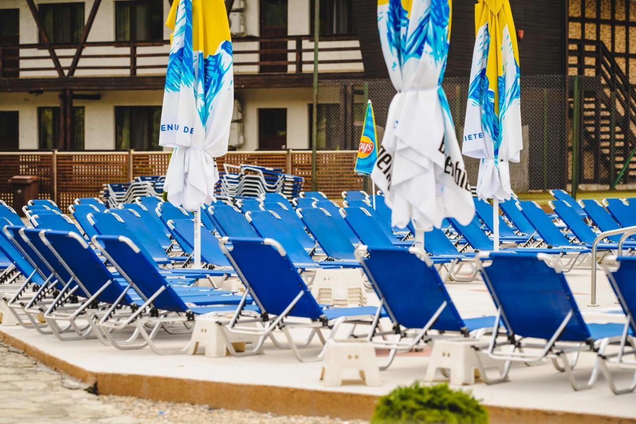 Hotel Class Brezoi Exteriör bild